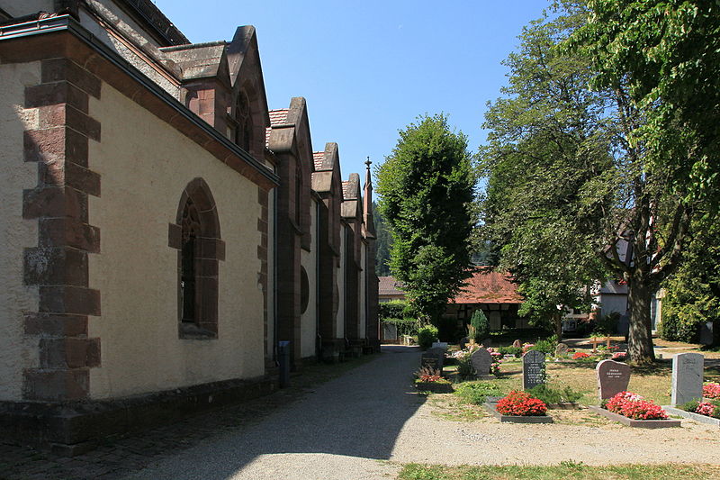 File:Bad Liebenzell - Alter Schulweg - St. Blasius + Friedhof 02 ies.jpg