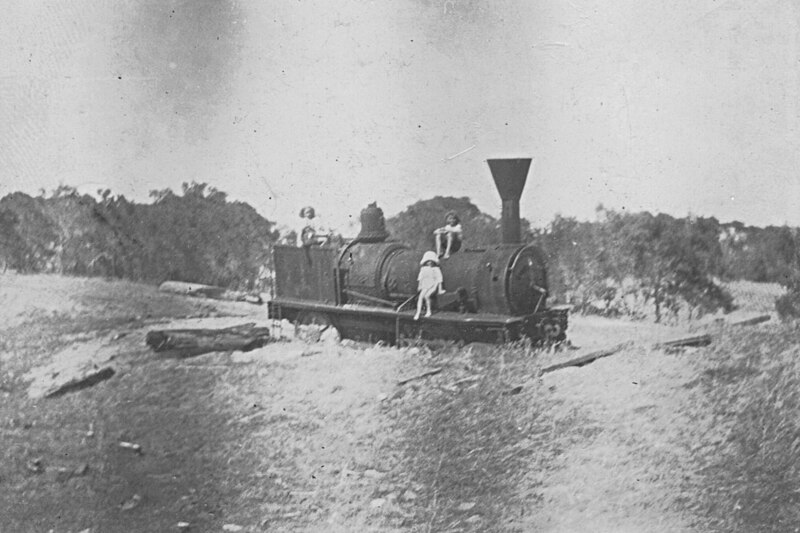 File:BallaaratLocomotive WEFretwellCollection.jpg