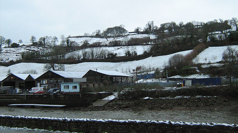 File:Baltic Wharf and Totnes Down Hill (3257880474).jpg