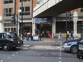 A Barbican (londoni metró) cikk szemléltető képe