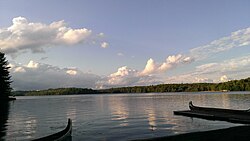 Озеро Барк летним вечером (38831993252) .jpg