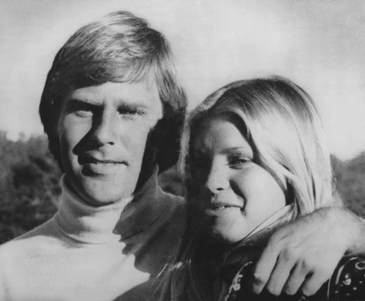 File:Ben Crenshaw with wife 1976.jpg
