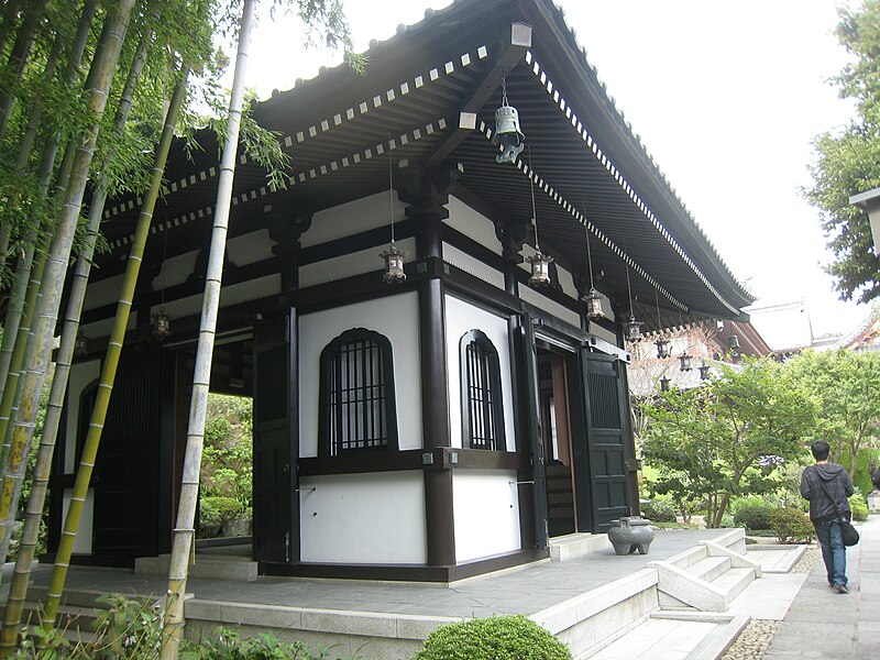 File:Benten-do Hall.JPG