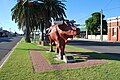 English: "Big Red", the Mallee Bull at en:Birchip, Victoria