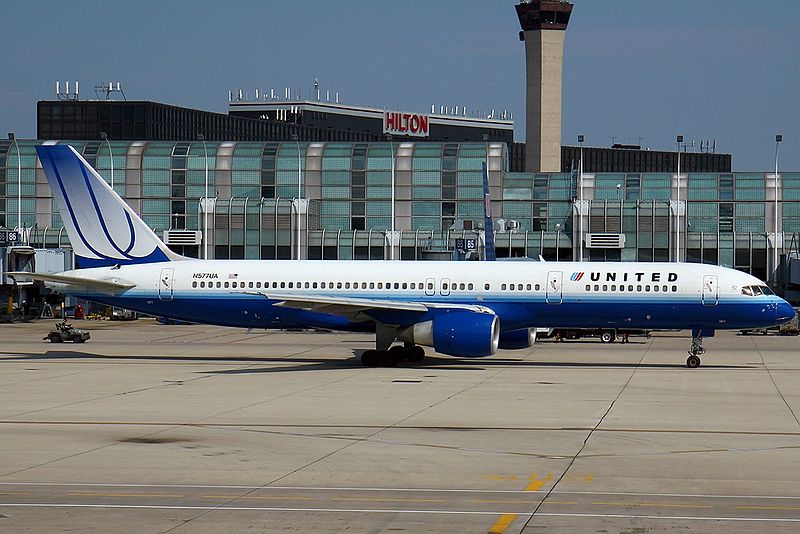 File:Boeing 757-222, United Airlines AN1399145.jpg