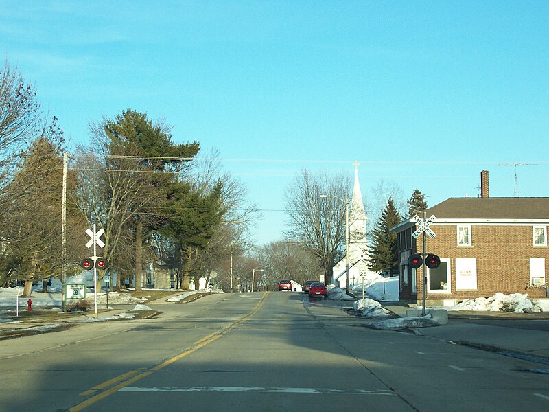 File:BrandonWisconsinDowntownWIS49.jpg