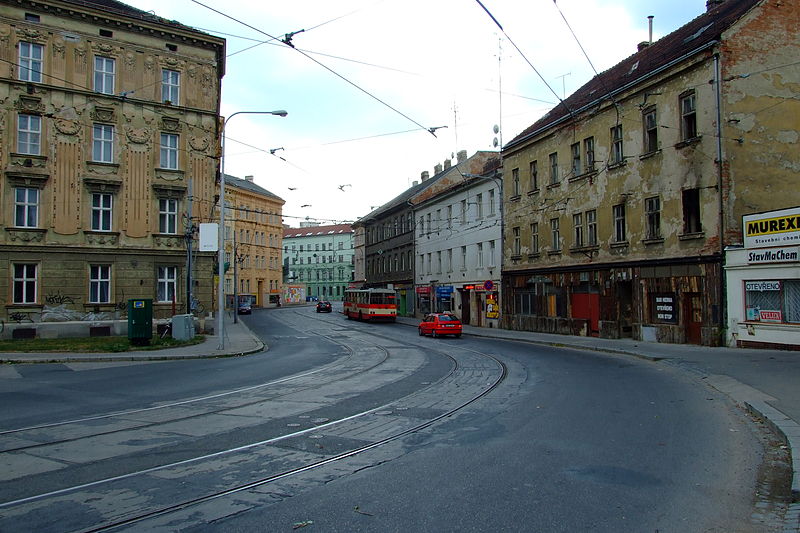 File:Brno-Zábrdovice - nejsevernější část ulice Cejl od Zábrdovického mostu.jpg