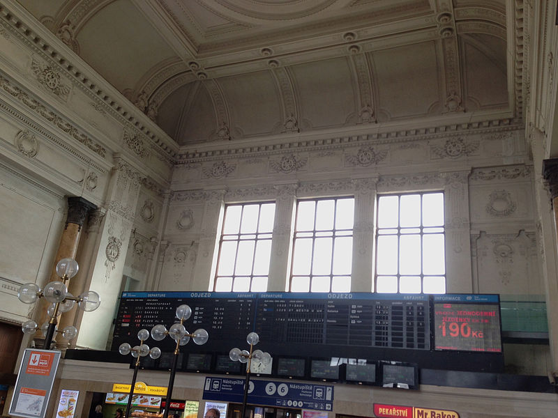 File:Brno Main Train Station Sept 2013 - 06 (9736503812).jpg