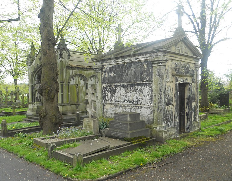 File:Brompton Cemetery (5987365022).jpg