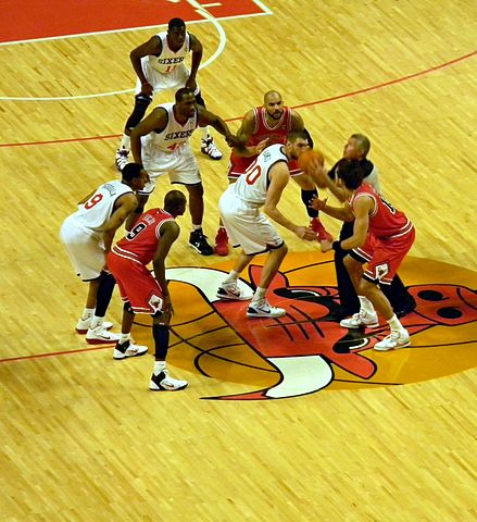 File:Bulls vs 76ers.jpg - Wikimedia Commons