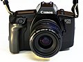 Canon EOS 650 - prvý fotoaparát so systémom EOS