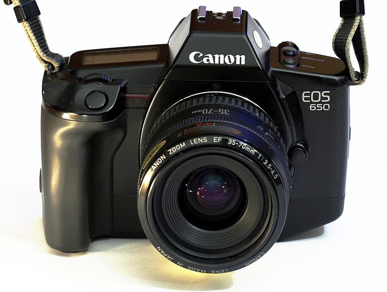 File:Canon EOS 650.jpg