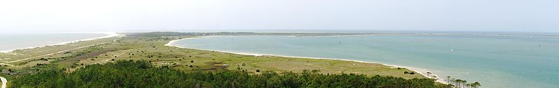 File:Cape Lookout Lighthouse view - 2013-06 - 3.jpg