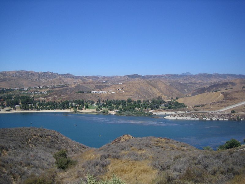 File:Castaic Lake.jpg