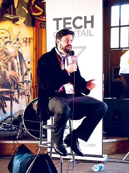 File:Charles Duhigg at TechCocktail in 2012.jpg