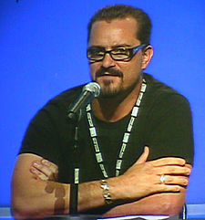 Chris Metzen na BlizzConu v roce 2007