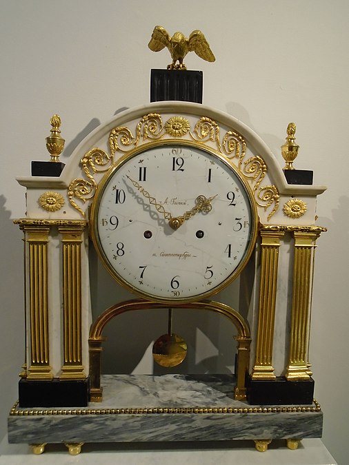 Clocks by Gladkoy in the Hermitage 2020-12-01 (1).jpg