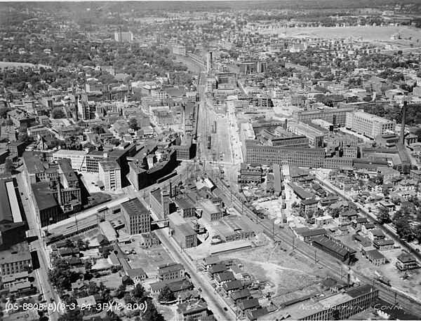 View of New Britain, 1930. Esentially nothing is left of the industrial buildings today.