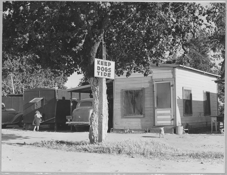 File:Contra Costa County, California. Entrance to Davis Auto Camp. Family with 10 children live in the tr . . . - NARA - 521779.tif