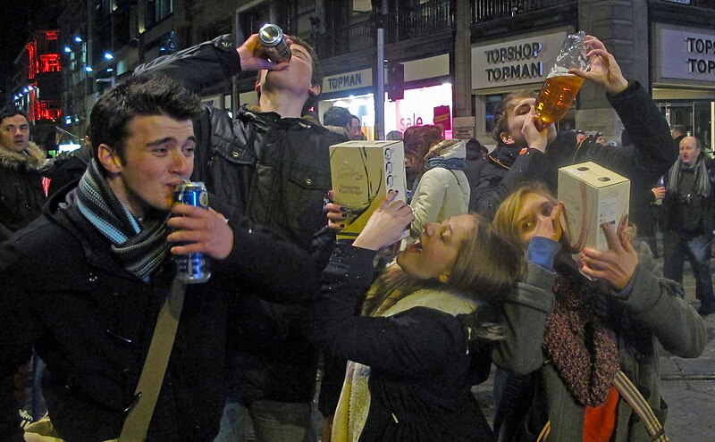 File:Crazy Kids at Hogmanay "Smiled" for the Camera.jpg