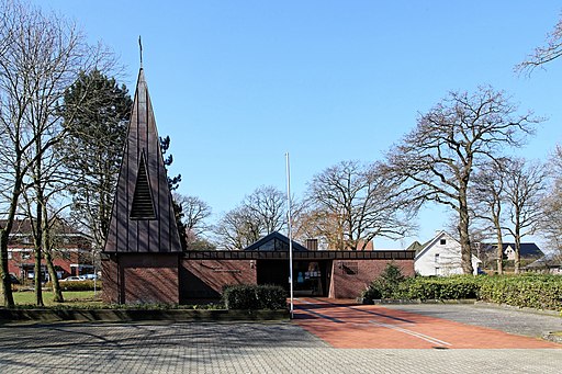 Dörpen - An der Emmauskirche - Emmauskirche 04 ies