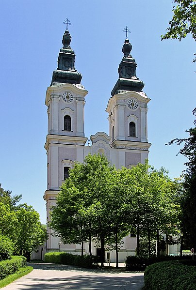 File:Das Kloster Vornbach.jpg