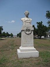 Charles Didier Dreux statue in New Orleans DavisPkwyCharlesDreuxMonument.jpg