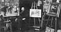 De schilder Johan Braakensiek in zijn atelier, gefotografeerd door Sigmund Löw in 1903.jpg