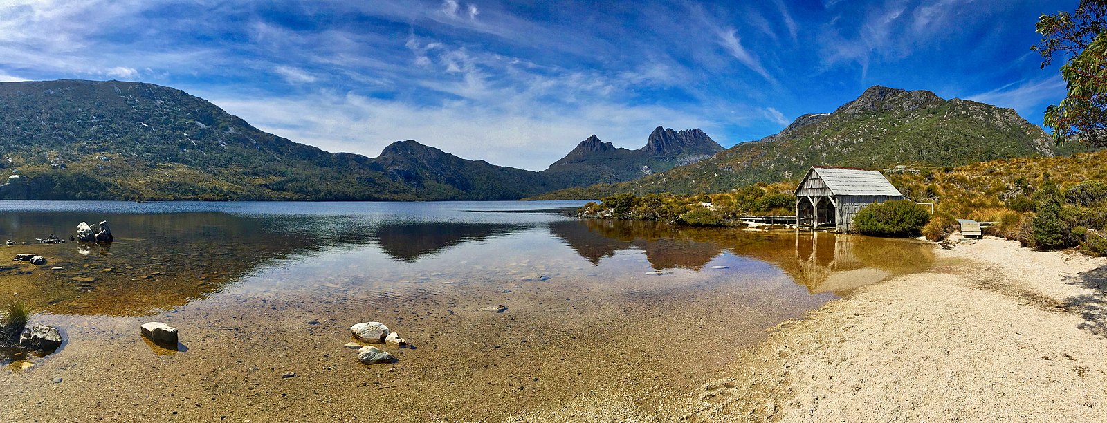 Dove lake