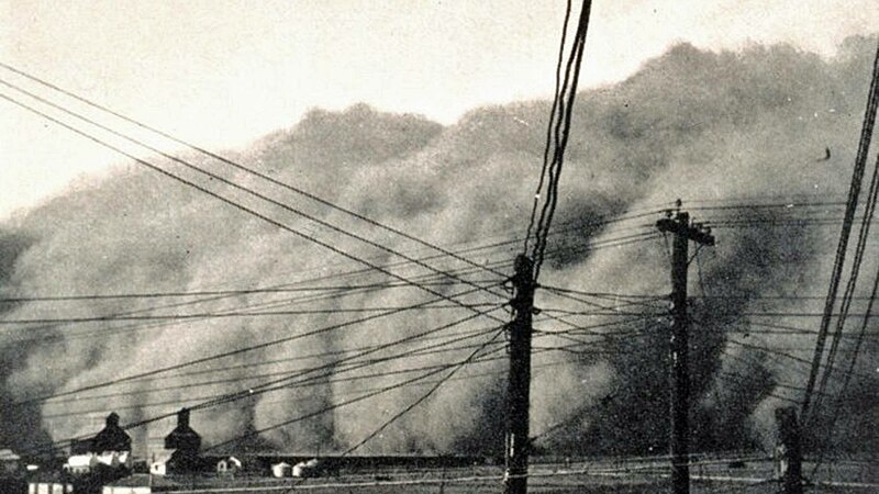 File:Dust storm in Spearman,Texas, 1935-04-14.jpg