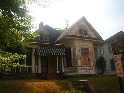 Davis married the former Alvern Adams in this historic Shreveport house in the Highlands neighborhood. It was formerly owned by the Eglins, the maternal grandparents of John J. McKeithen.[39]