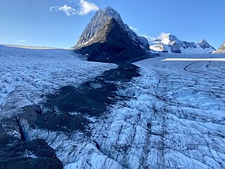 <span class="mw-page-title-main">Peril Peak (Alaska)</span> Mountain in Alaska