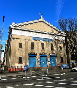 <span class="mw-page-title-main">El Puente Academy for Peace and Justice</span> Alternative public high school in Brooklyn, New York, United States