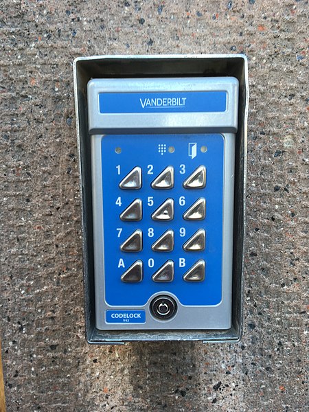 File:Entrance keypad (41077945140).jpg