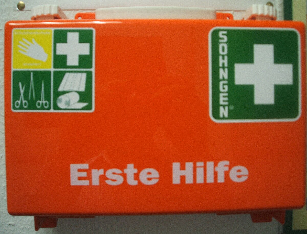 Kit di pronto soccorso - Wikipedia