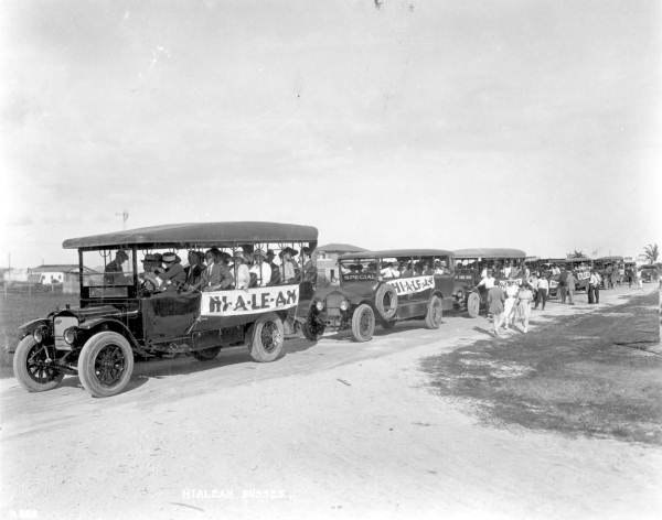 Group of tour buses sponsored by real estate developers in Hialeah in 1921