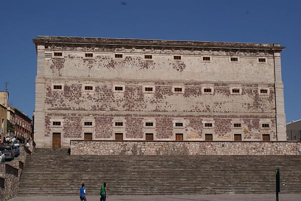 Image: Explanada de la Alhondiga de Granaditas