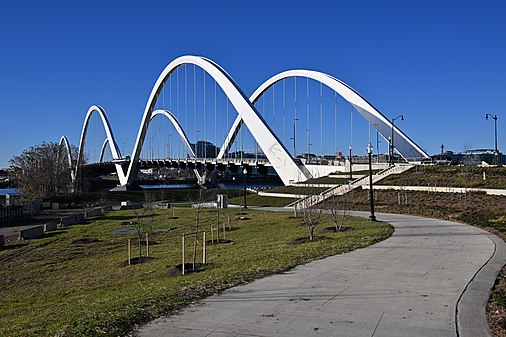 Frederick Douglass Memorial Bridge from the southeast, Washington, DC