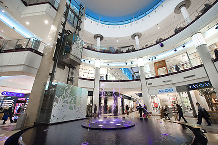 Galeria Mokotów is slightly more upscale than most other shopping galleries in Warsaw, with a selection of local and international luxury brands