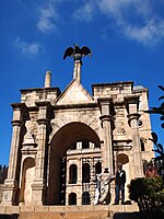 estatua de bronce del águila