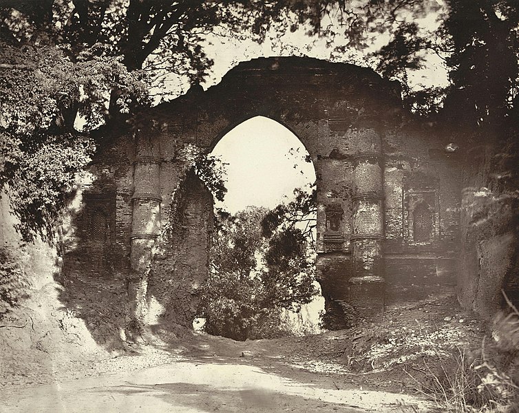 File:Gaur Kotwali Gate by Ravenshaw 1860.jpg