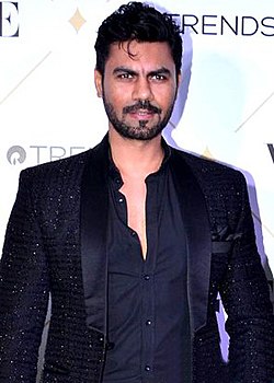 Gaurav Chopra graces Vogue Beauty Awards 2017.jpg