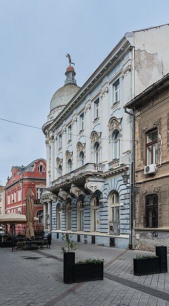 File:Grckoskolska 2 in Novi Sad (1).jpg