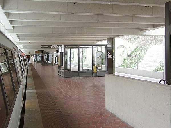 Image: Huntington Station