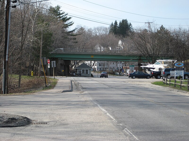 File:I-295 overpass, Yarmouth, Maine.jpg