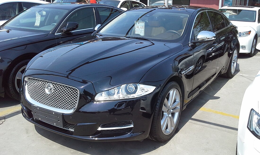 Jaguar XJ