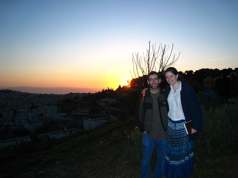 File:Jess and Chad at Sunrise (3500098700).jpg