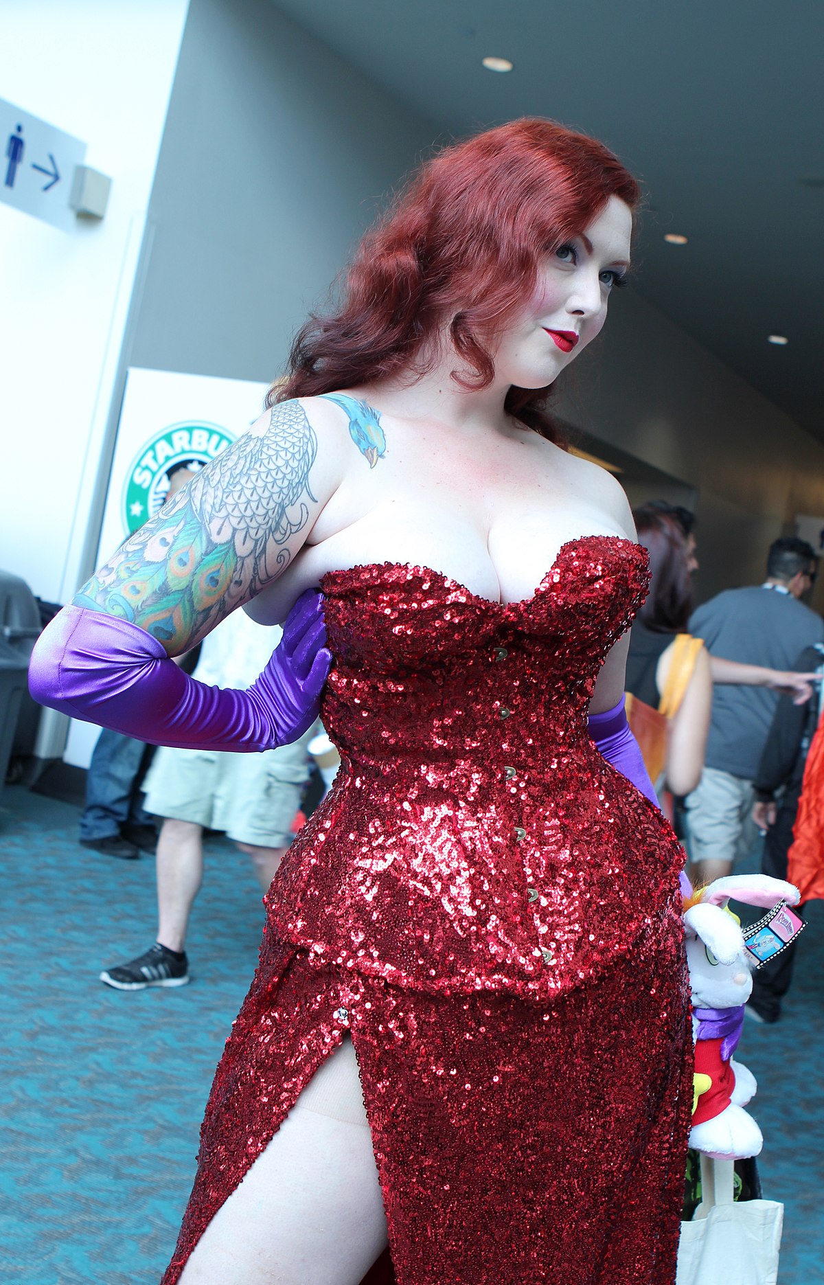 File:Jessica Rabbit cosplayer (23229329319).jpg - Wikipedia