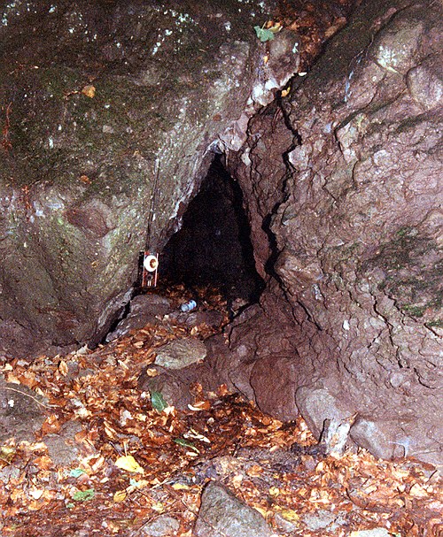 Kőalja-barlang - Wikipédia