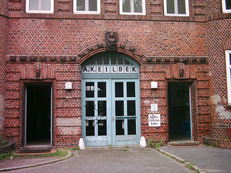 File:Krankenhaus Eilbek Alter Eingang 1.jpg